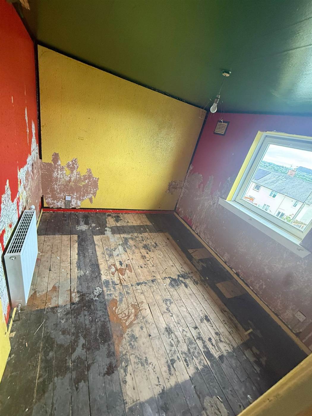 The same room completely cleared after a hoarder house clearance